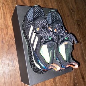 Men’s Adidas 4D